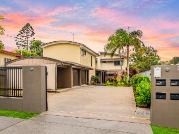 3, 3 Mary Street, Caloundra