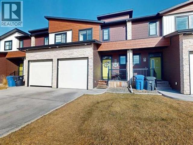 3 402 Highlands Boulevard West, Lethbridge, AB, T1J 5K5 townhouse for sale | Listing ID A2284 | Royal LePage