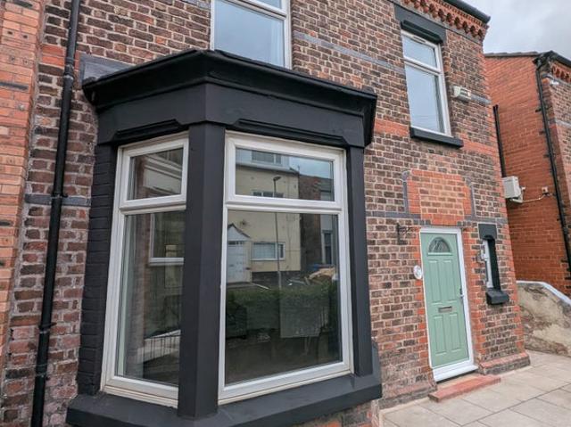 3 / 4 Bed Semi Detached House, Fairfield Street, L