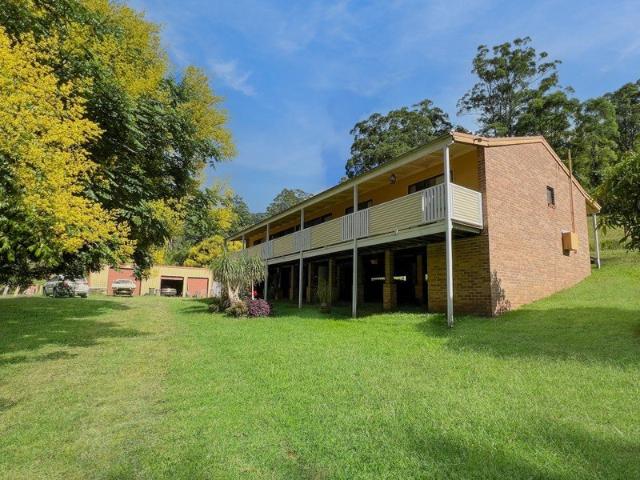 3 4 bedroom home on 29 peaceful acres in Hillville Valley