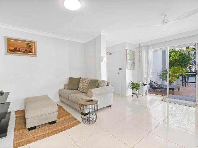 3 4 Months Only, Fully Furnished, sleeps up to 3 people, Bills Extra