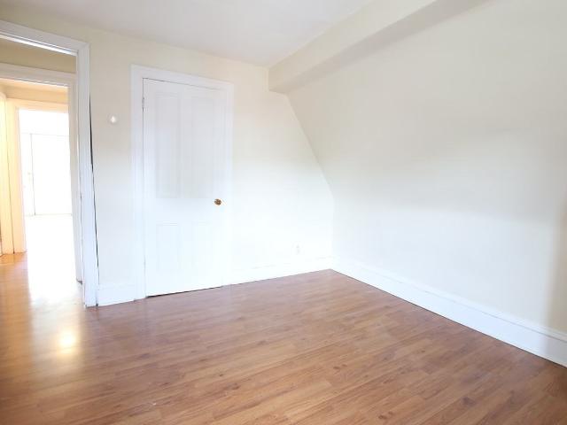 3 554 McLeod Street 2 Bedroom Apartment for Rent at 554 Mcleod St, Ottawa, ON K1R 5R3 Centretown