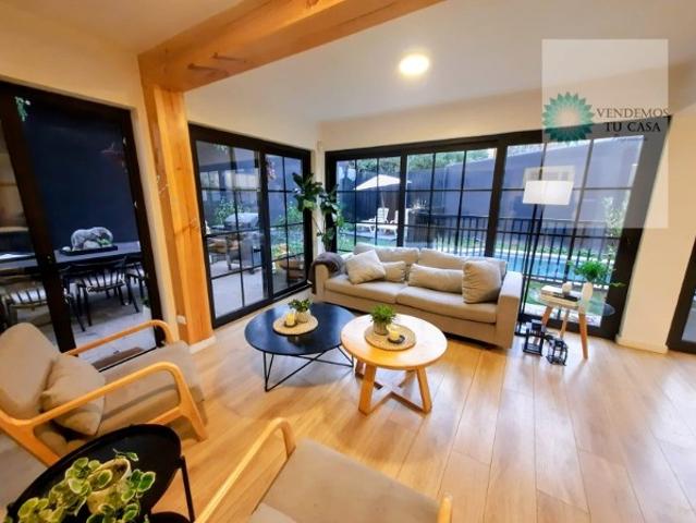 $ 3.500.000 Casa en Arriendo en Providencia 6 dormitorios 3 baños / Gestión y Propiedad