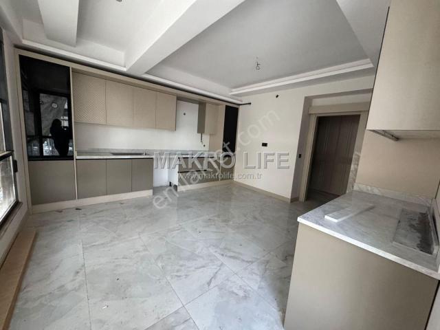 3.5+1 Sıfır Giyinme Odalı Ultra Lüks Daire