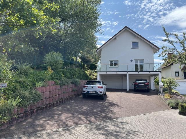 3,5Zi Maisonette Wohnung,2Garagen,Balkon,Küche,Kamin,GästeWC,Niedernhausen,Schäfersberg