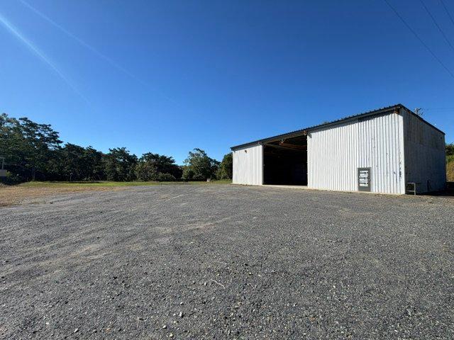 3.5 Acres, 15 Mt Shed, 15 mins Mt Pleasant