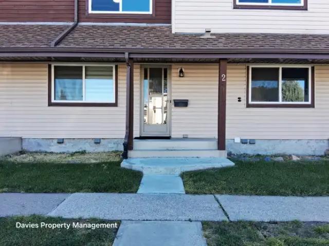 3.5 Bedroom Townhouse Edmonton AB 105543432