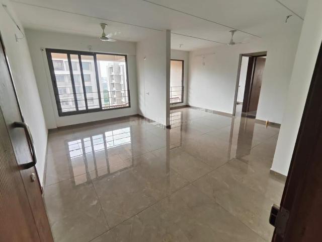 3.5 BHK Apartment in Tragad for rent Ahmedabad. The reference number is 21277549