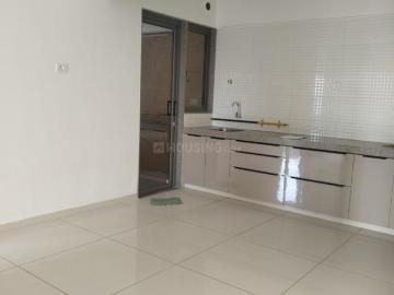 3.5 BHK Apartment in University Area for rent Ahmedabad. The reference number is 18949972