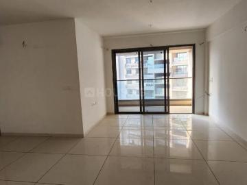3.5 BHK Apartment in University Area for rent Ahmedabad. The reference number is 20385700