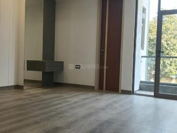 3.5 BHK Apartment in Vaishali for resale Ghaziabad. The reference number is 19175270
