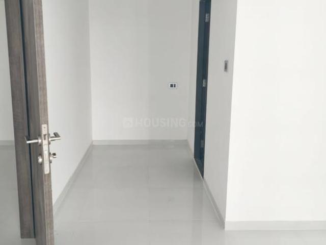 3.5 BHK Apartment in Viman Nagar for rent Pune. The reference number is 21048905
