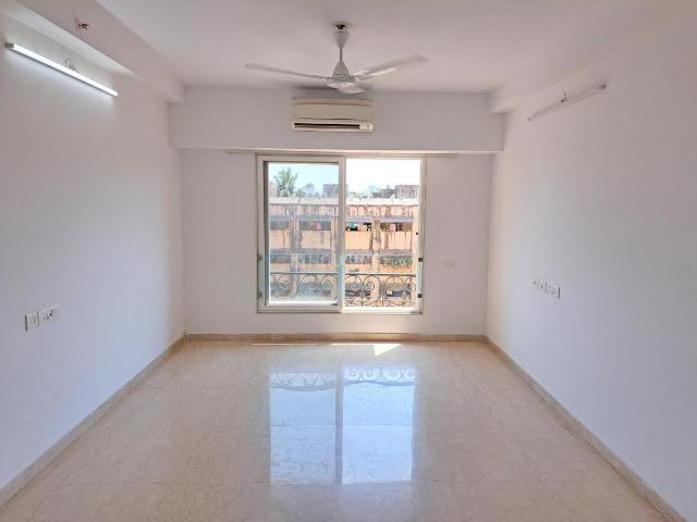 3.5 BHK Apartment in Bandra East for rent Mumbai. The reference number is 18599877