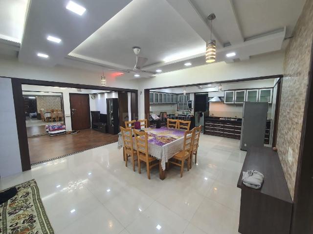 3.5 BHK Apartment in Bodakdev for rent Ahmedabad. The reference number is 20279479