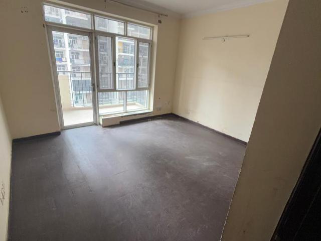3.5 BHK Apartment in Crossings Republik for resale Ghaziabad. The reference number is 21153250