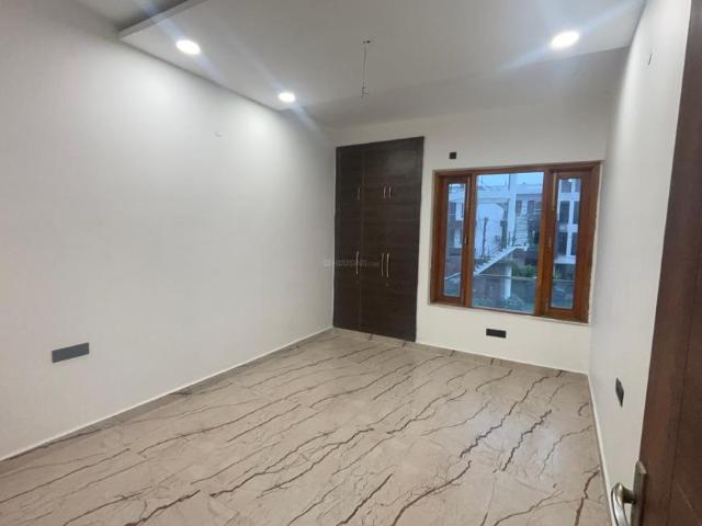 3.5 BHK Apartment in Daurli for rent Meerut. The reference number is 21037291
