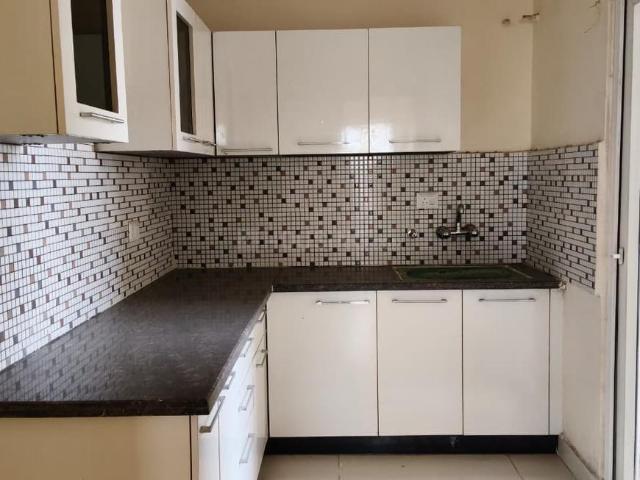 3.5 BHK Apartment in Indirapuram for rent Ghaziabad. The reference number is 20984740