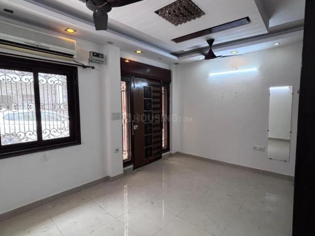 3.5 BHK Apartment in Janakpuri for rent New Delhi. The reference number is 20686397