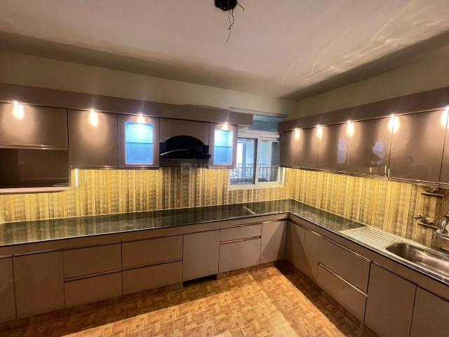 3.5 BHK Apartment in Jankipuram for rent Lucknow. The reference number is 20010580