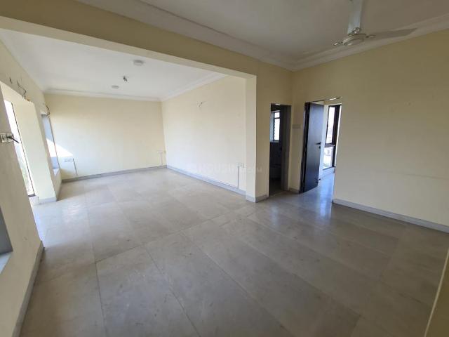 3.5 BHK Apartment in Juhu for rent Mumbai. The reference number is 18911810