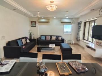3.5 BHK Apartment in Juhu for rent Mumbai. The reference number is 20462095