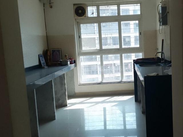 3.5 BHK Apartment in Kandivali East for resale Mumbai. The reference number is 18966875