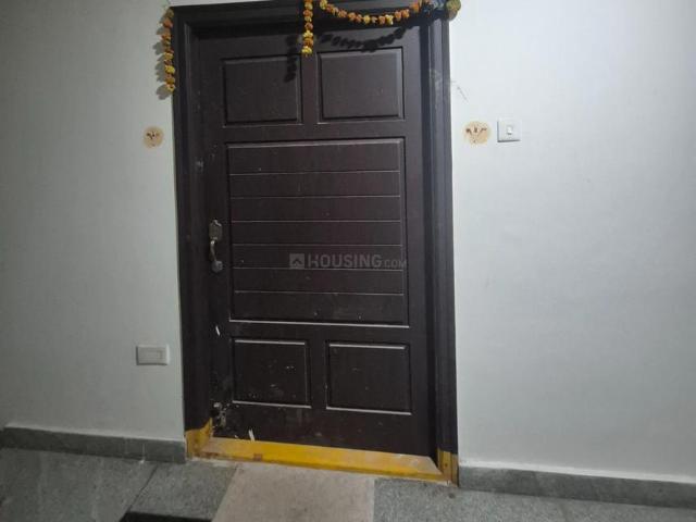 3.5 BHK Apartment in Kondapur for rent Hyderabad. The reference number is 21352615