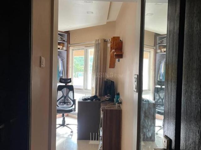 3.5 BHK Apartment in Kothrud for resale Pune. The reference number is 18910126