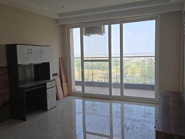 3.5 BHK Apartment in Nabha for rent Zirakpur. The reference number is 19753207