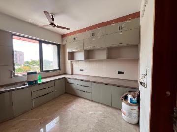 3.5 BHK Apartment in Navrangpura for rent Ahmedabad. The reference number is 20550667