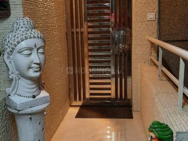 3.5 BHK Apartment in Phi II for resale Greater Noida. The reference number is 20194515