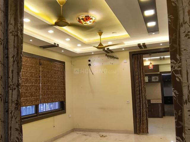 3.5 BHK Apartment in Santoshpur for resale Kolkata. The reference number is 21028033