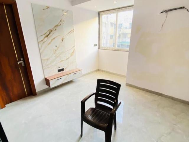 3.5 BHK Apartment in Sector 3 Dwarka for rent New Delhi. The reference number is 21367942