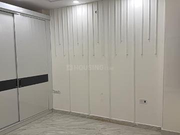3.5 BHK Apartment in Sector 104 for resale Noida. The reference number is 19500744