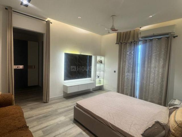 3.5 BHK Apartment in Sector 107 for rent Noida. The reference number is 20436485