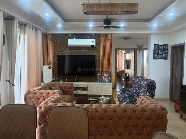 3.5 BHK Apartment in Sector 102 for rent Gurgaon. The reference number is 19712143