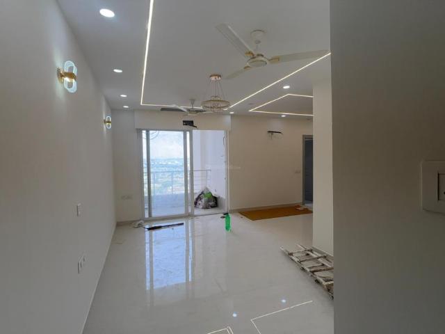 3.5 BHK Apartment in Sector 110 for rent Noida. The reference number is 20667453