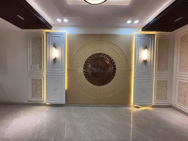 3.5 BHK Apartment in Sector 110 for resale Noida. The reference number is 18920480