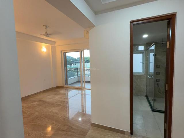 3.5 BHK Apartment in Sector 111 for rent Gurgaon. The reference number is 20911992