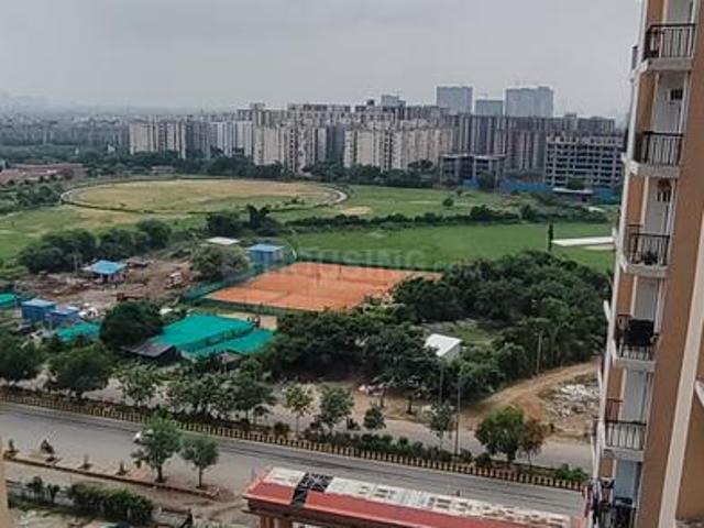 3.5 BHK Apartment in Sector 120 for rent Noida. The reference number is 21060033