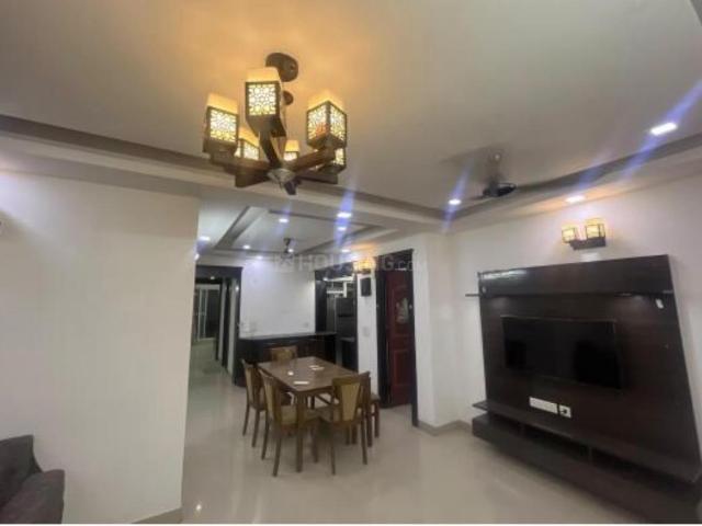 3.5 BHK Apartment in Sector 120 for rent Noida. The reference number is 21145394