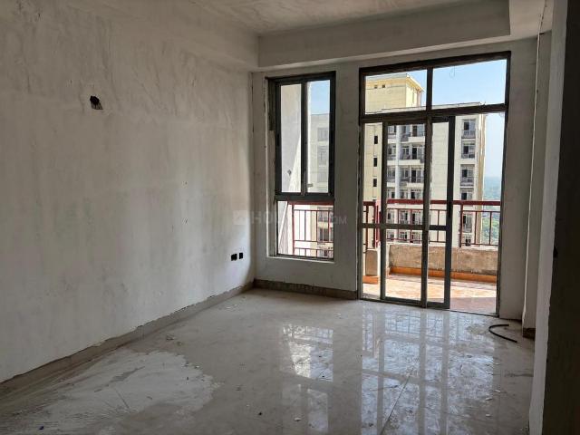 3.5 BHK Apartment in Sector 131 for resale Noida. The reference number is 19583226