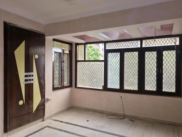 3.5 BHK Apartment in Sector 18 Dwarka for resale New Delhi. The reference number is 20233643