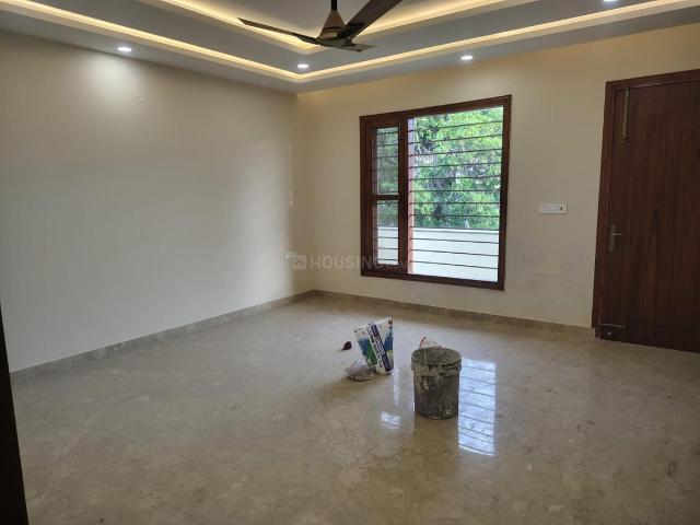 3.5 BHK Apartment in Sector 21D for rent Faridabad. The reference number is 20392731