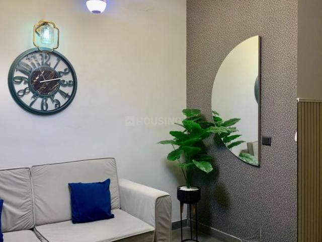 3.5 BHK Apartment in Sector 32 for rent Noida. The reference number is 20839164