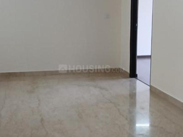 3.5 BHK Apartment in Sector 32 for resale Noida. The reference number is 21074456