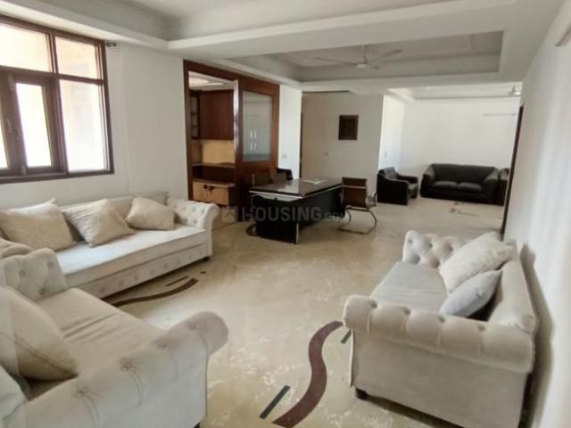 3.5 BHK Apartment in Sector 52 for resale Gurgaon. The reference number is 20251507