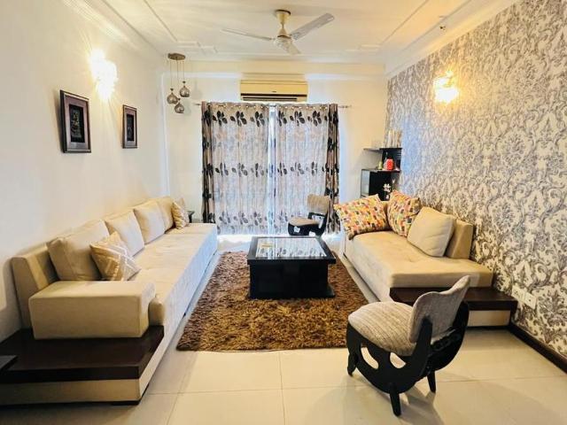 3.5 BHK Apartment in Sector 57 for rent Gurgaon. The reference number is 20890925