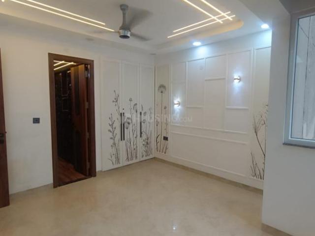 3.5 BHK Apartment in Sector 5 Dwarka for rent New Delhi. The reference number is 20510372