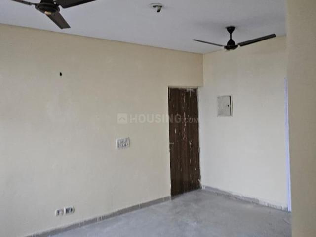 3.5 BHK Apartment in Sector 63 for rent Faridabad. The reference number is 20432108